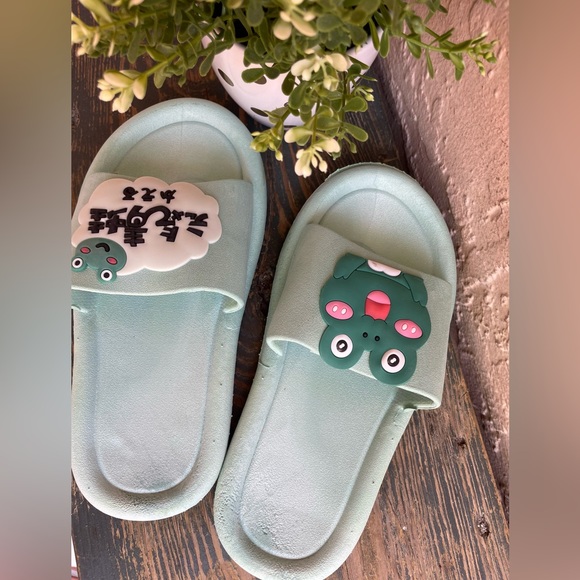 NWT frog Flip flop little Kids Size 1.5(8’inch) anti-slip confortable Beach. - Picture 15 of 17